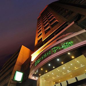 Executive Plaza Hotel